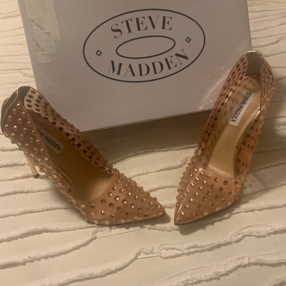 Heels - Picture 2 of 2